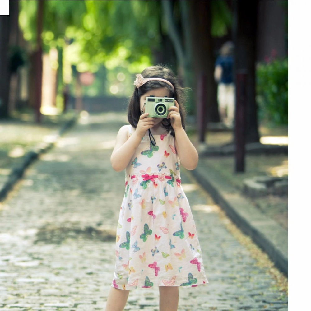small girl with camera mobile case cover small girl with camera mobile case cover