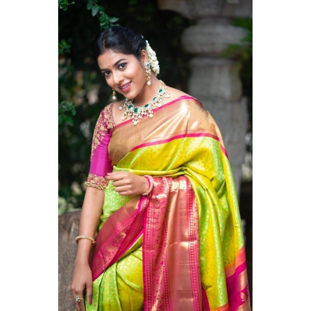 generic women's litchi silk printed saree with unstitched blouse (green) generic women's litchi silk printed saree with unstitched blouse (green)