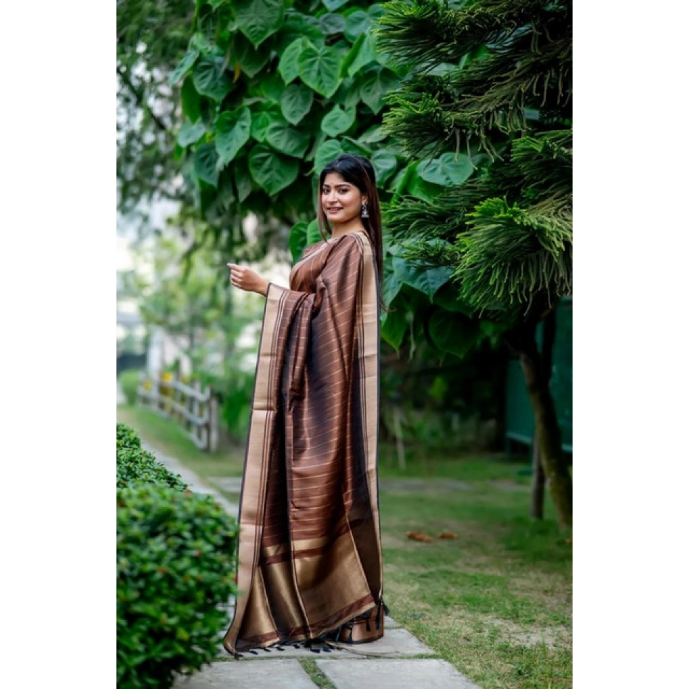 generic women's faux banarasi lining pattern saree with unstitched blouse 5.5mtr (light brown) generic women's faux banarasi lining pattern saree with unstitched blouse 5.5mtr (light brown)